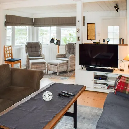 Gorgeous In With Kitchen